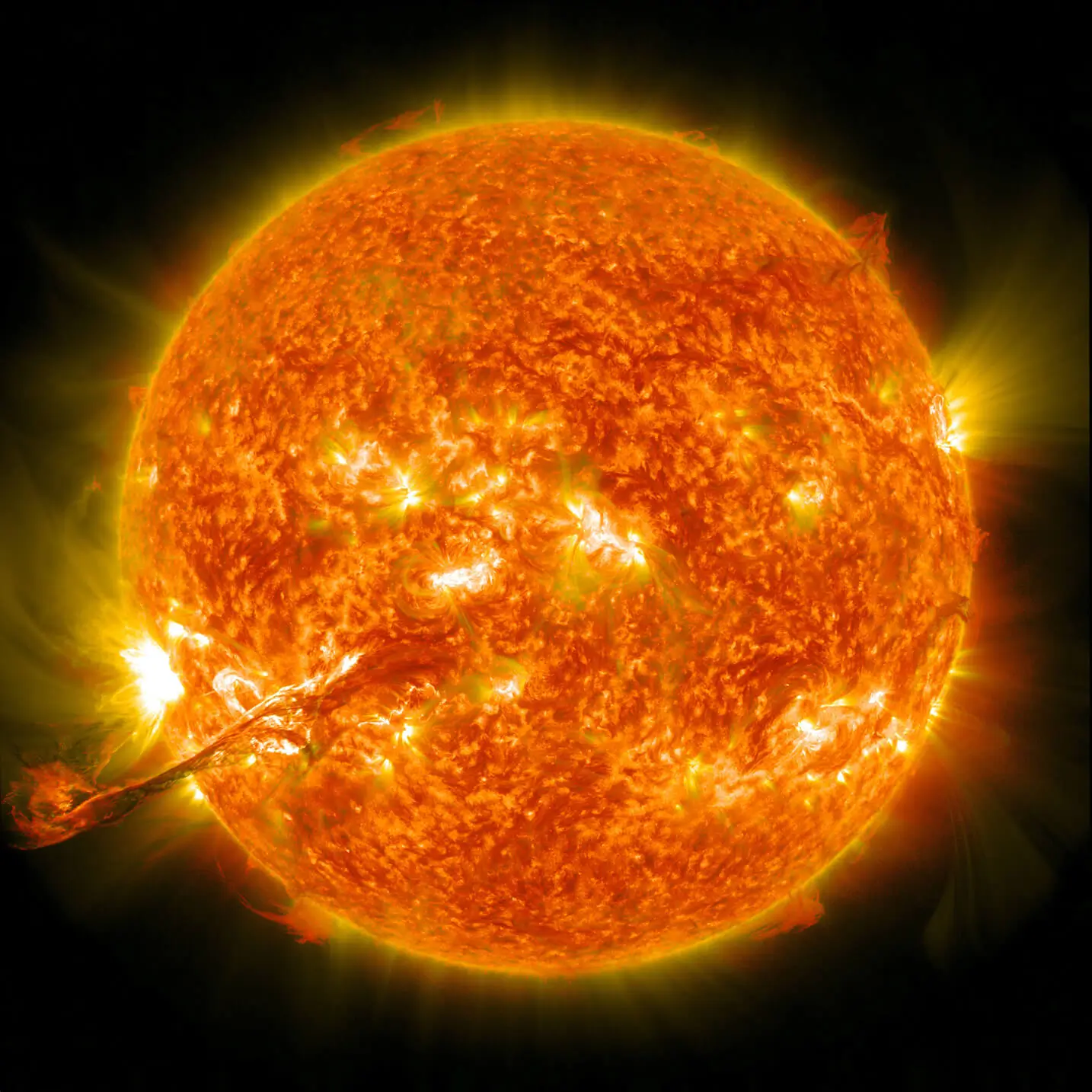 eruption solaire