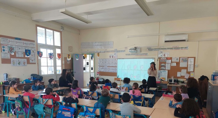 les élèves de l'école de Ste Marie le Calvaire à Castres
